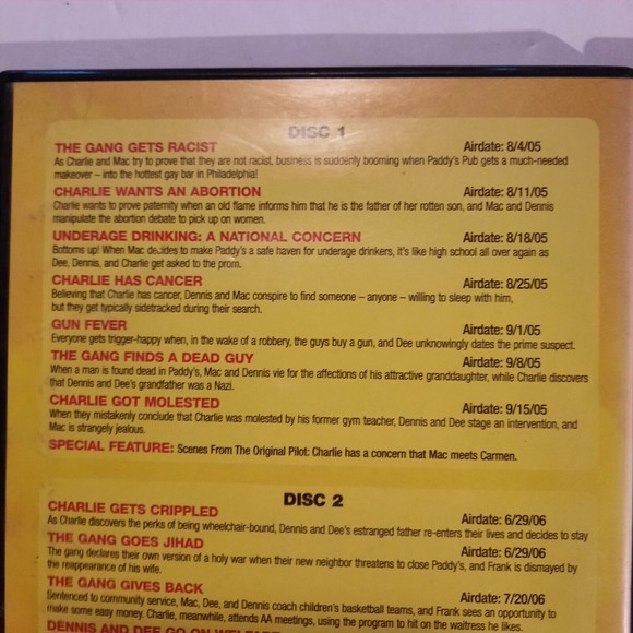 It's Always Sunny in Philadelphia: Seasons 1 & 2 - DVD - (BONUS DISC) VERY GOOD - Picture 6 of 10